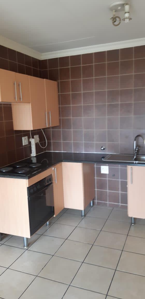 2 Bedroom Property for Sale in Hoogland Gauteng