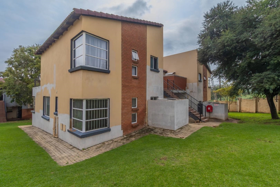 1 Bedroom Property for Sale in Willowbrook Gauteng