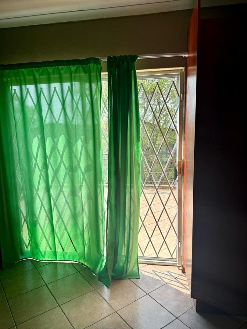 1 Bedroom Property for Sale in Willowbrook Gauteng