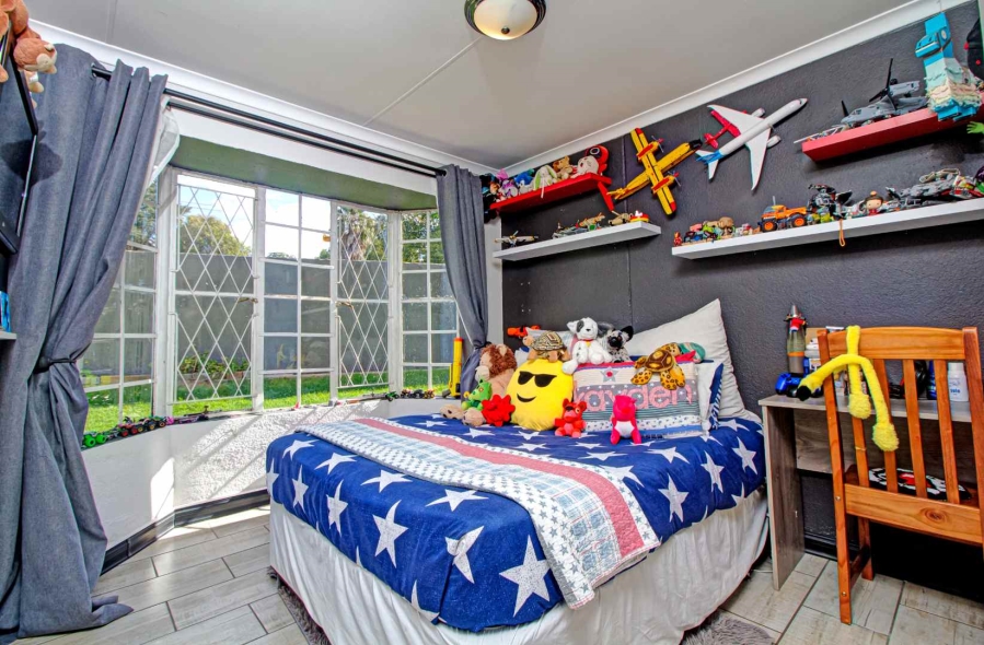 4 Bedroom Property for Sale in Strubensvallei Gauteng