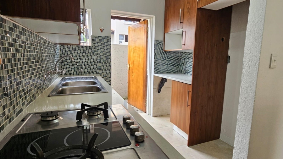 2 Bedroom Property for Sale in Sunninghill Gauteng