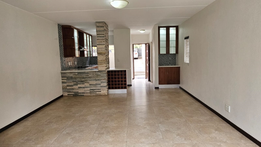 2 Bedroom Property for Sale in Sunninghill Gauteng
