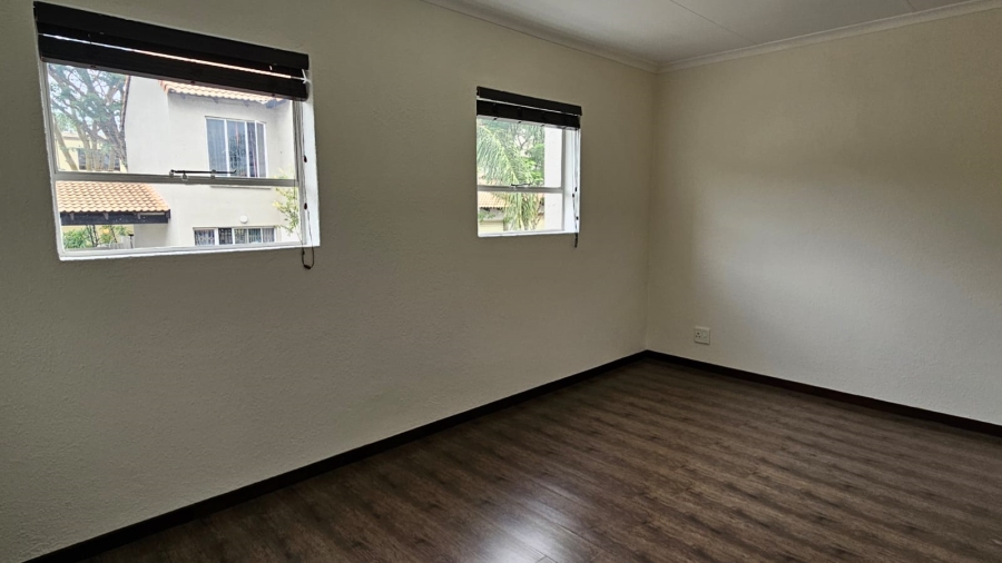 2 Bedroom Property for Sale in Sunninghill Gauteng