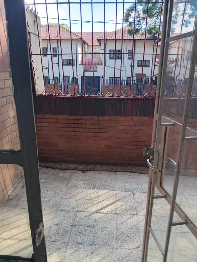 To Let 2 Bedroom Property for Rent in Bellevue East Gauteng