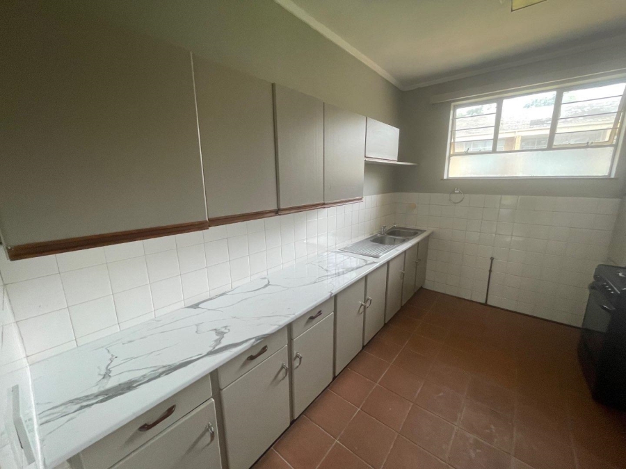 To Let 3 Bedroom Property for Rent in Illovo Gauteng
