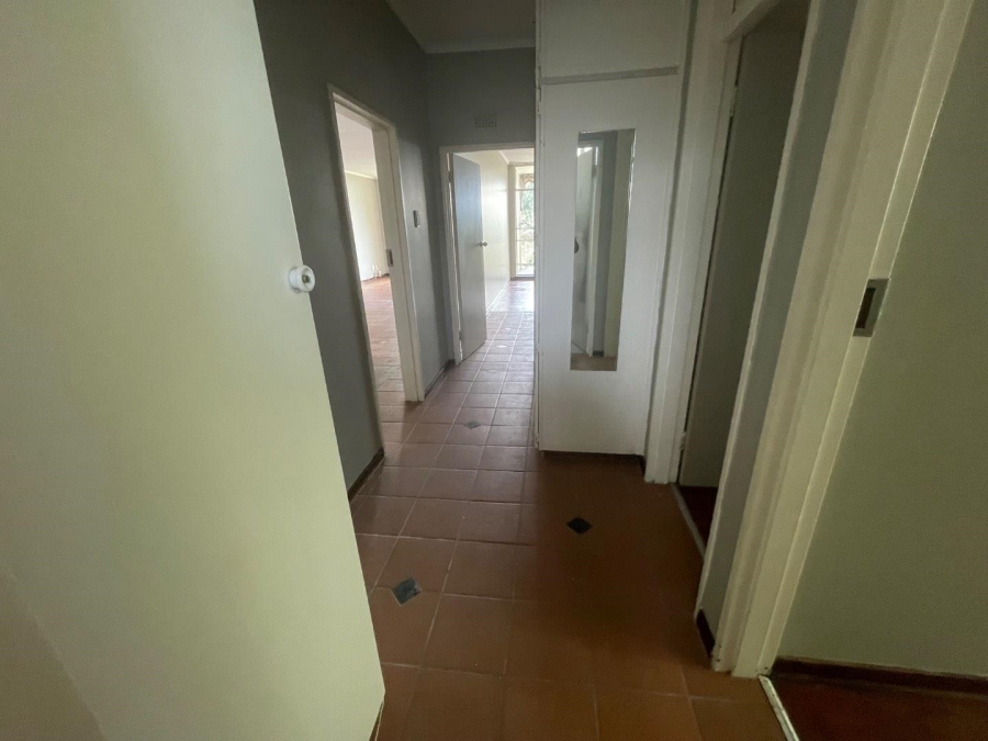 To Let 3 Bedroom Property for Rent in Illovo Gauteng