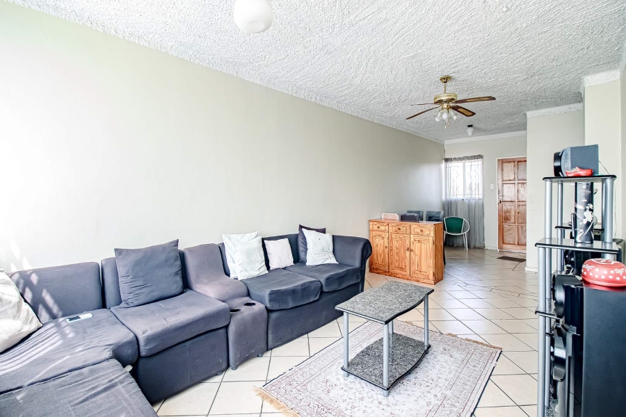 2 Bedroom Property for Sale in Doringkloof Gauteng