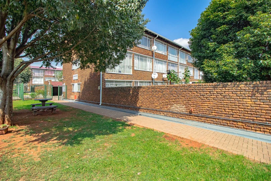 2 Bedroom Property for Sale in Doringkloof Gauteng