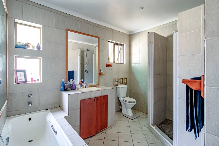 4 Bedroom Property for Sale in Clubview Gauteng