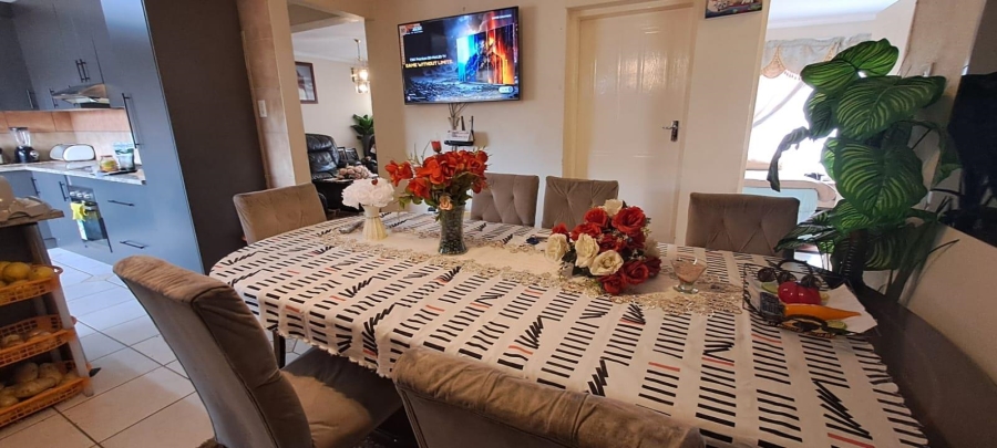 3 Bedroom Property for Sale in Brackendowns Gauteng