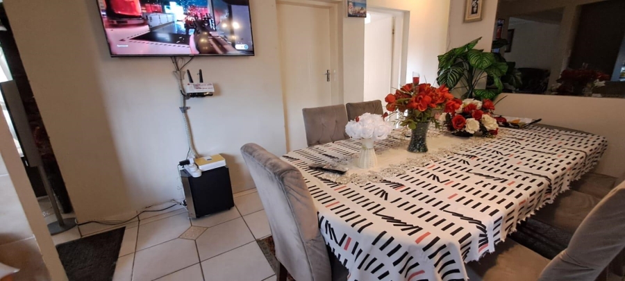 3 Bedroom Property for Sale in Brackendowns Gauteng