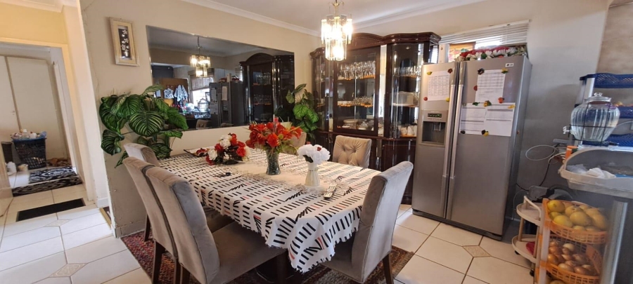 3 Bedroom Property for Sale in Brackendowns Gauteng