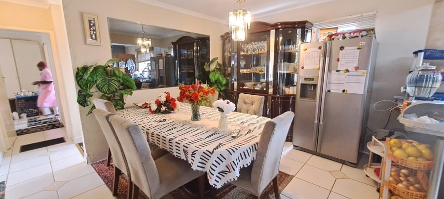 3 Bedroom Property for Sale in Brackendowns Gauteng