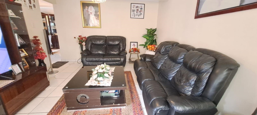 3 Bedroom Property for Sale in Brackendowns Gauteng