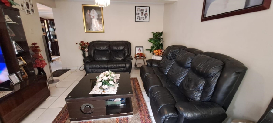 3 Bedroom Property for Sale in Brackendowns Gauteng