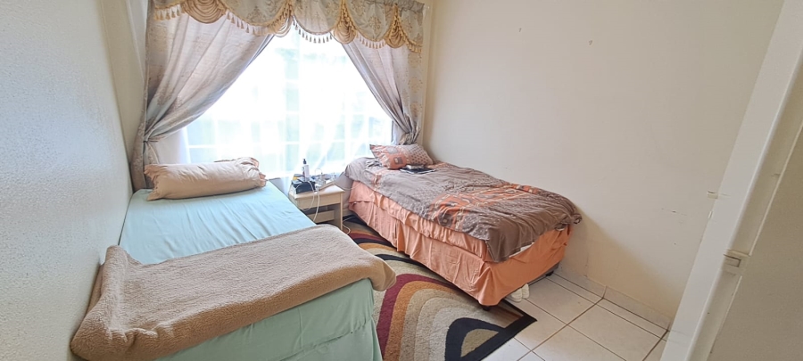 3 Bedroom Property for Sale in Brackendowns Gauteng