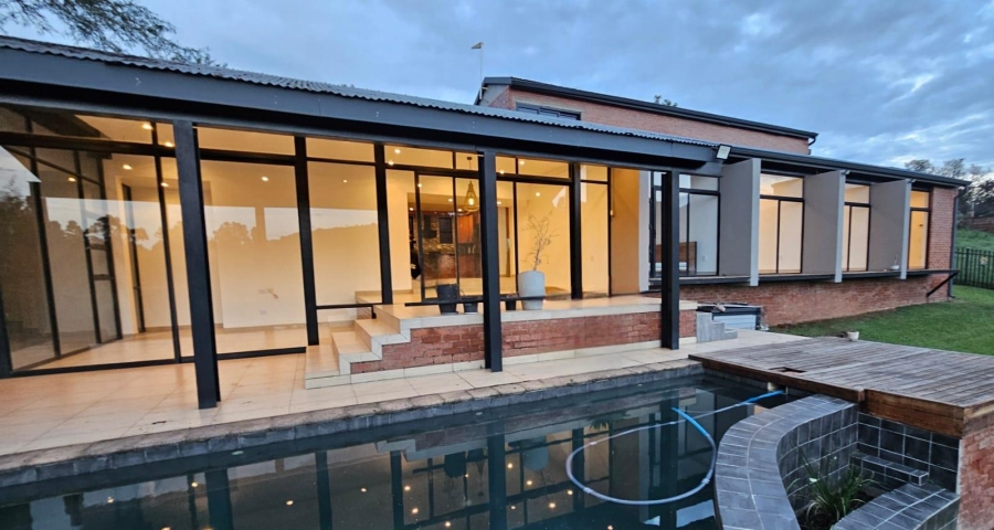 4 Bedroom Property for Sale in Zwavelpoort Gauteng