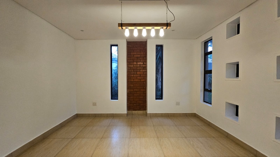 4 Bedroom Property for Sale in Zwavelpoort Gauteng