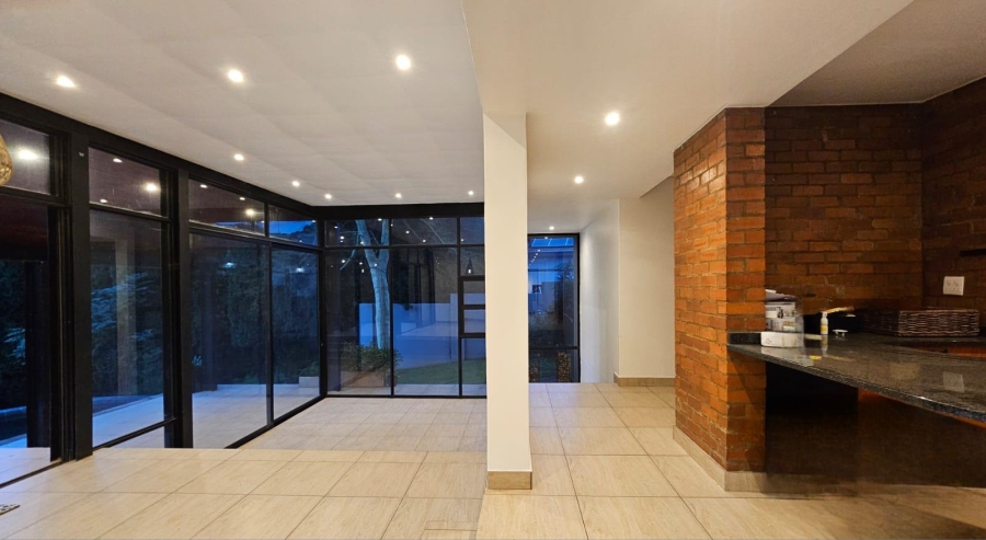 4 Bedroom Property for Sale in Zwavelpoort Gauteng