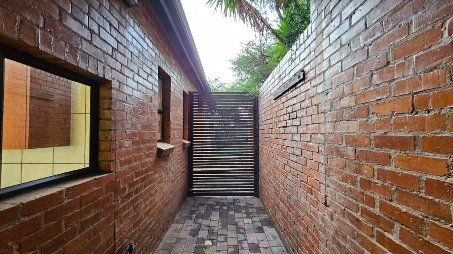 4 Bedroom Property for Sale in Zwavelpoort Gauteng