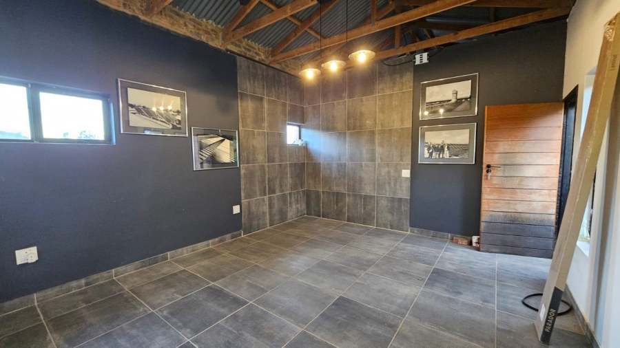 4 Bedroom Property for Sale in Zwavelpoort Gauteng