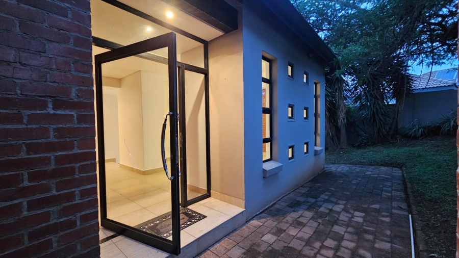 4 Bedroom Property for Sale in Zwavelpoort Gauteng