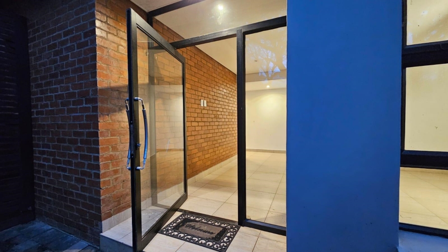 4 Bedroom Property for Sale in Zwavelpoort Gauteng