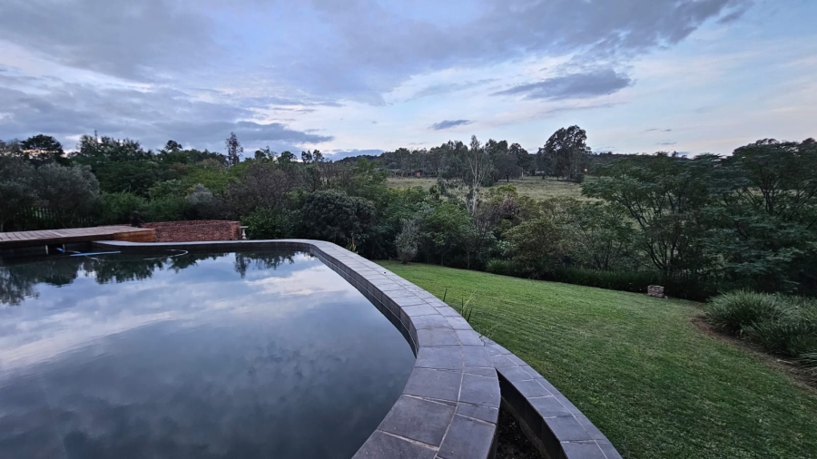 4 Bedroom Property for Sale in Zwavelpoort Gauteng