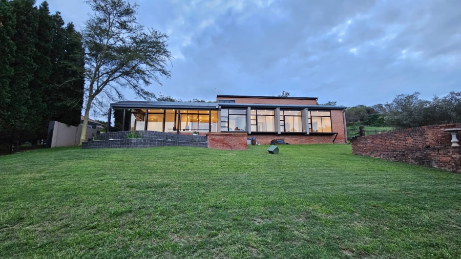 4 Bedroom Property for Sale in Zwavelpoort Gauteng