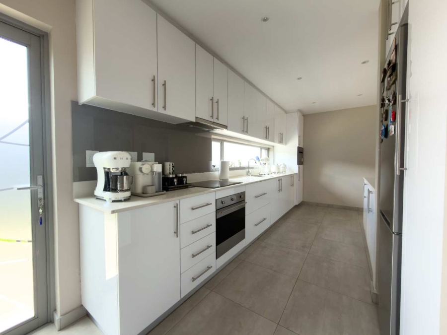 3 Bedroom Property for Sale in Eye of Africa Gauteng