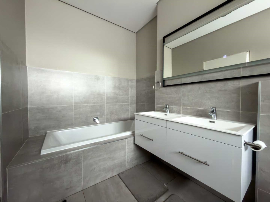 3 Bedroom Property for Sale in Eye of Africa Gauteng