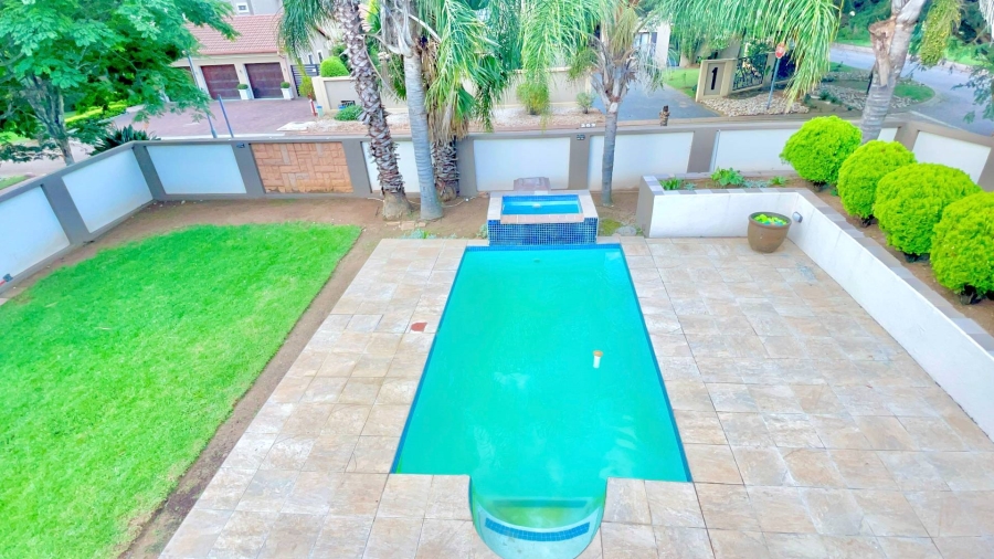 To Let 4 Bedroom Property for Rent in Willow Acres Gauteng