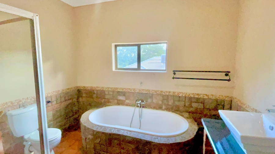 To Let 4 Bedroom Property for Rent in Willow Acres Gauteng