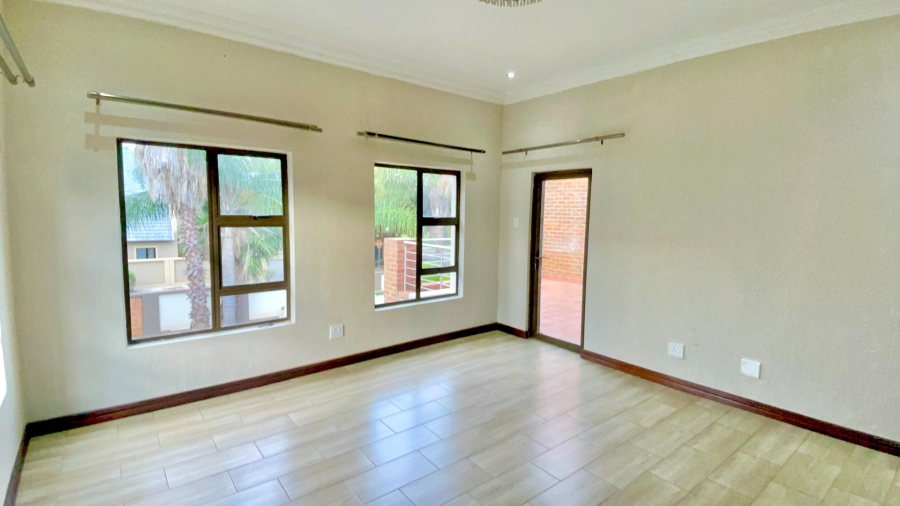 To Let 4 Bedroom Property for Rent in Willow Acres Gauteng