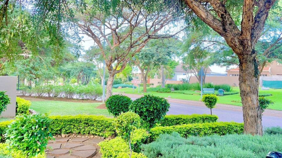 To Let 4 Bedroom Property for Rent in Willow Acres Gauteng