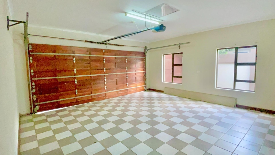 To Let 4 Bedroom Property for Rent in Willow Acres Gauteng