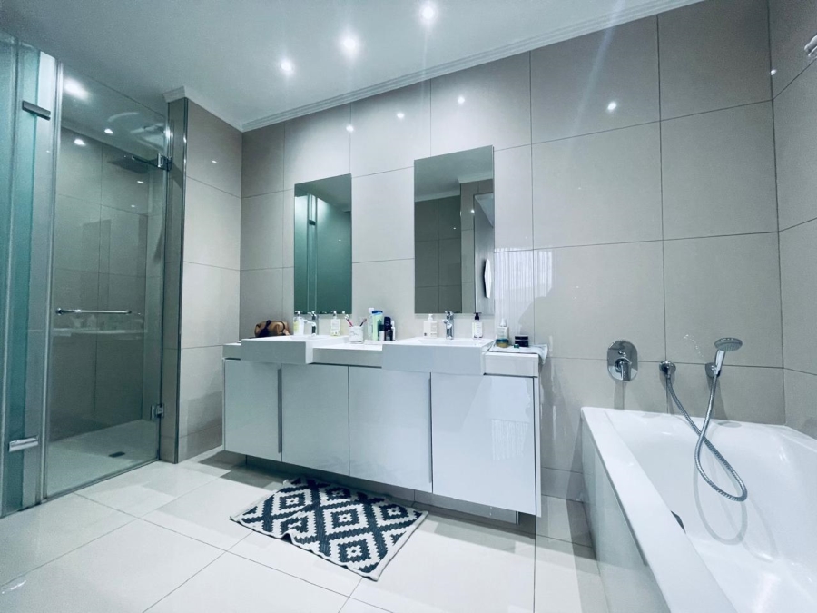 To Let 3 Bedroom Property for Rent in Morningside Gauteng