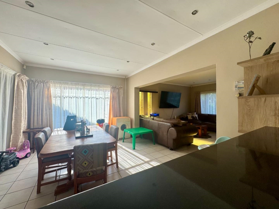 3 Bedroom Property for Sale in Moreleta Park Gauteng