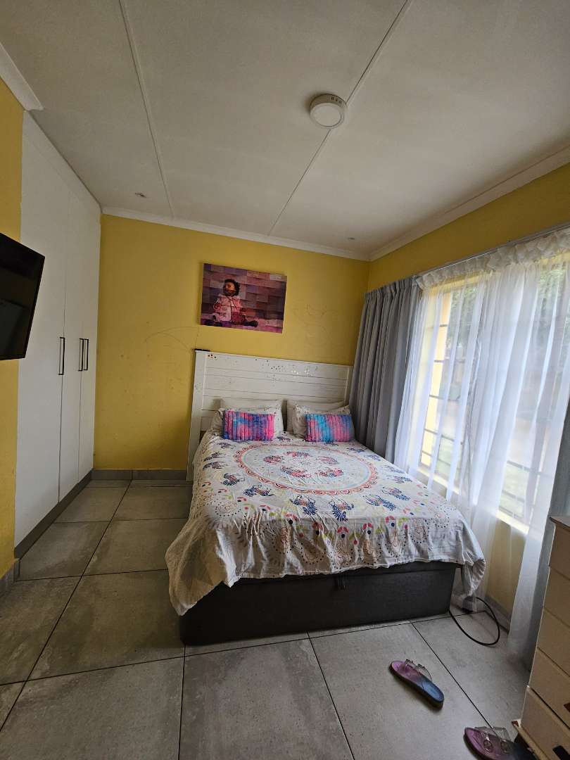 2 Bedroom Property for Sale in Eldorette Gauteng