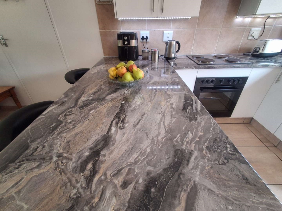 2 Bedroom Property for Sale in Willowbrook Gauteng