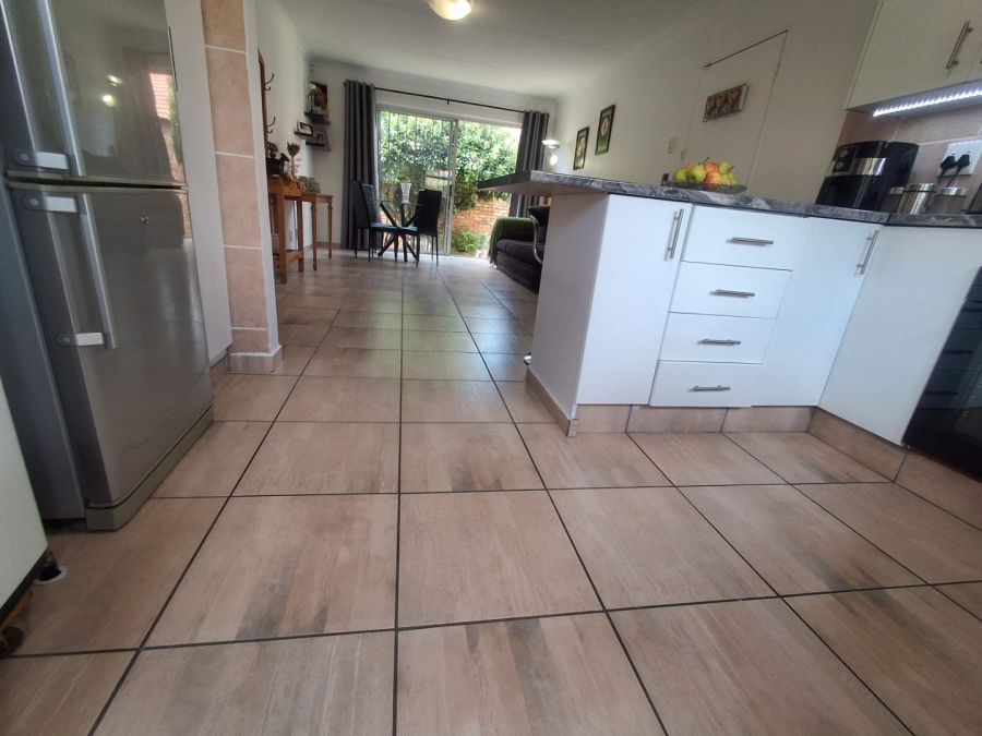 2 Bedroom Property for Sale in Willowbrook Gauteng