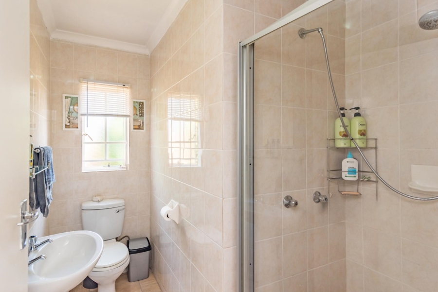 2 Bedroom Property for Sale in Willowbrook Gauteng