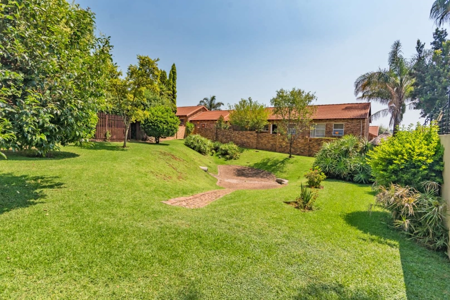 2 Bedroom Property for Sale in Willowbrook Gauteng