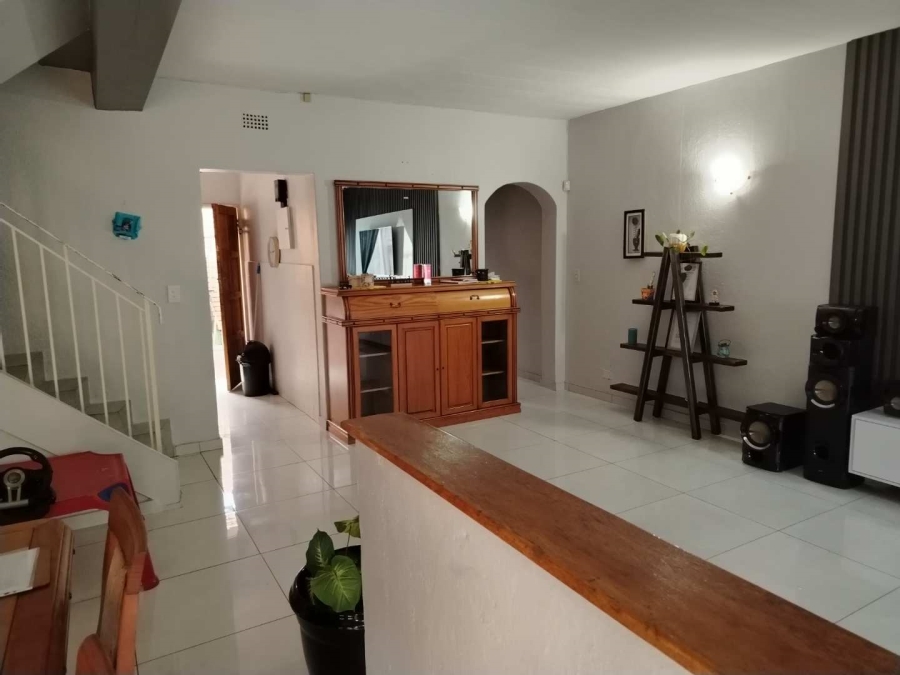 3 Bedroom Property for Sale in Meredale Gauteng