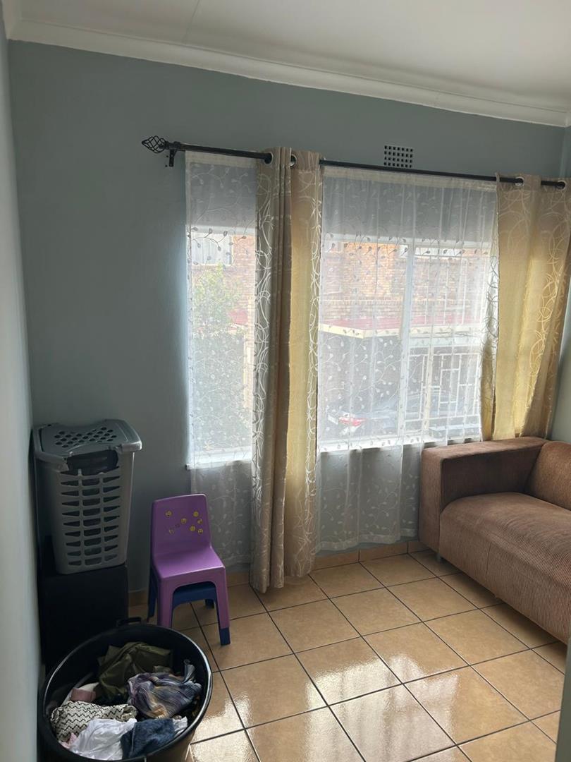 3 Bedroom Property for Sale in Meredale Gauteng