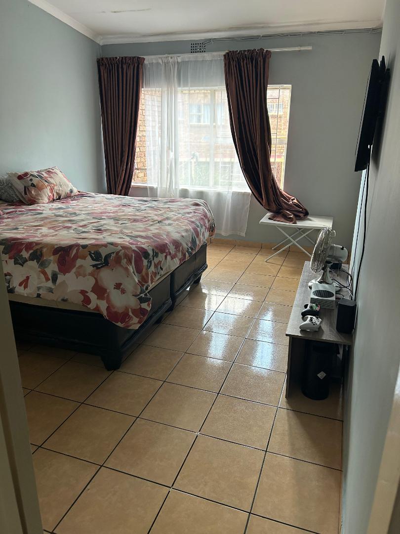 3 Bedroom Property for Sale in Meredale Gauteng