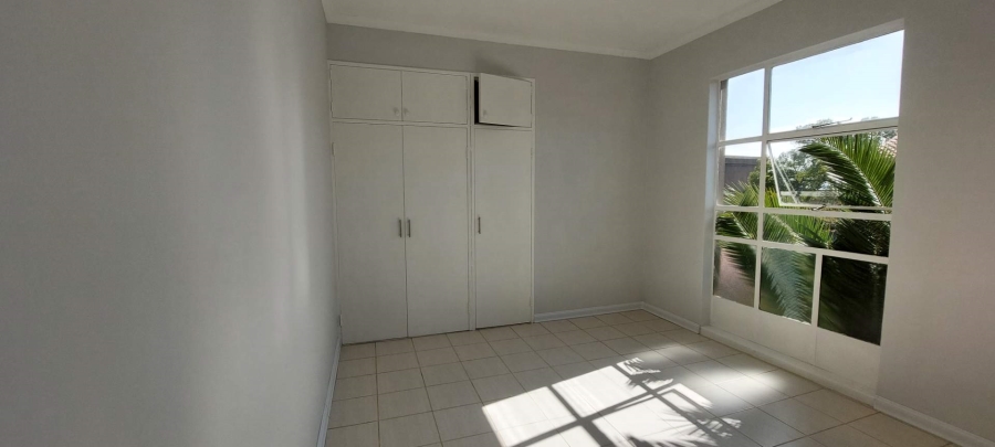 2 Bedroom Property for Sale in Brackenhurst Gauteng