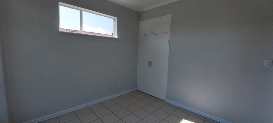 2 Bedroom Property for Sale in Brackenhurst Gauteng