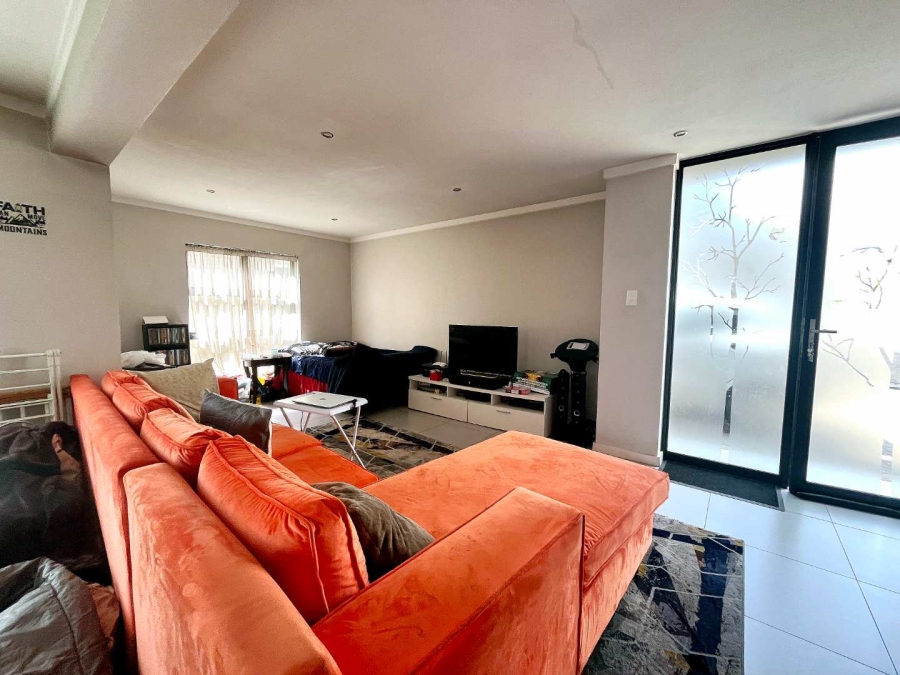 3 Bedroom Property for Sale in Equestria Gauteng