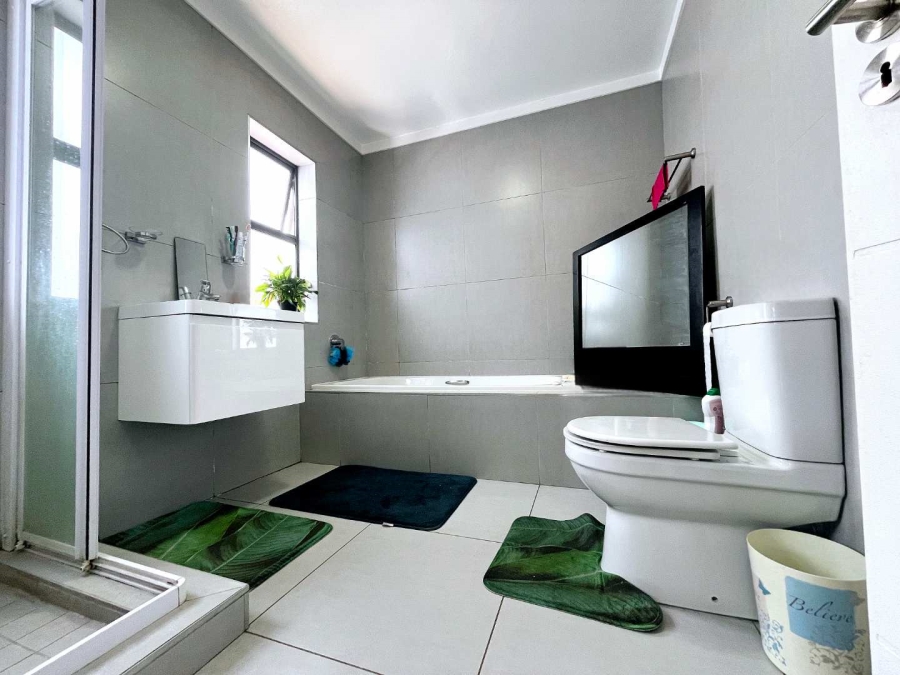 3 Bedroom Property for Sale in Equestria Gauteng